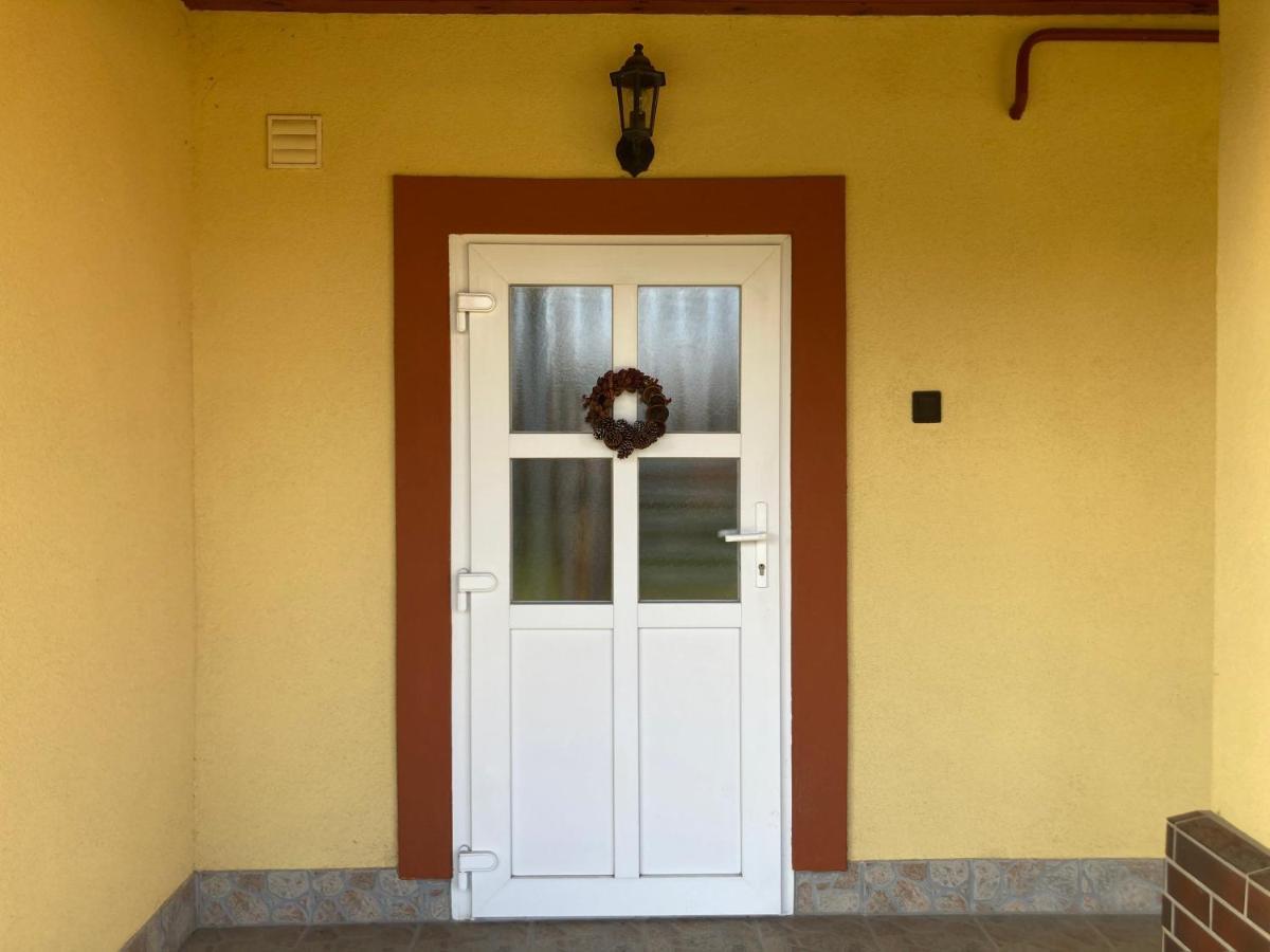 Tiszavirag Vendeghaz Apartment Tiszacsege Екстериор снимка