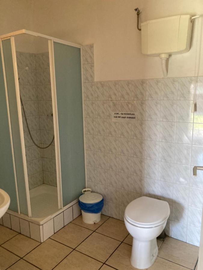 Tiszavirag Vendeghaz Apartment Tiszacsege Екстериор снимка